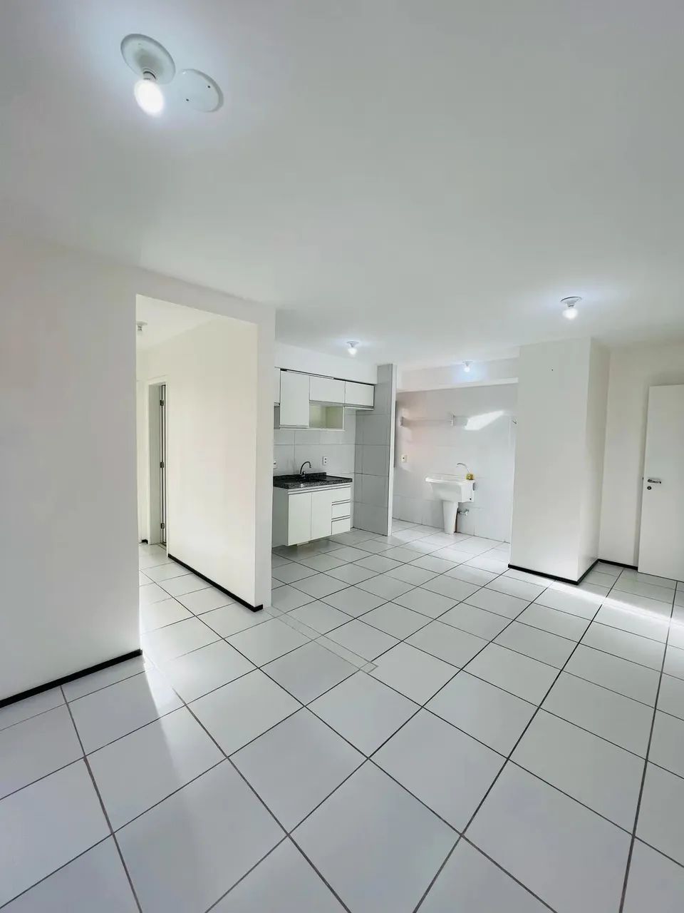 EXCELENTE APARTAMENTO PARA LOCAÇÃO NO CALHAU