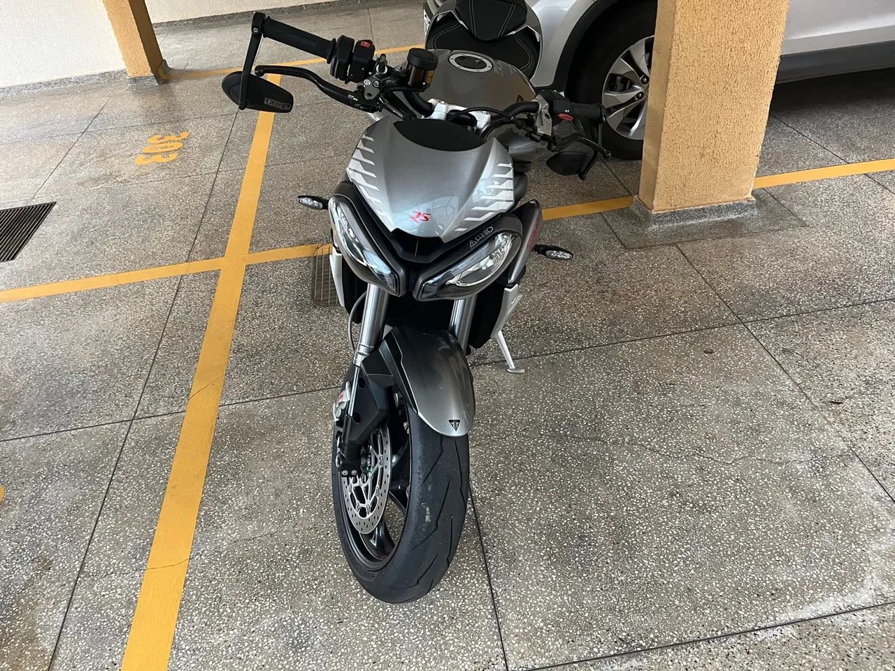 Thiumph Street Triple 765 RS 2022 - Foto 4