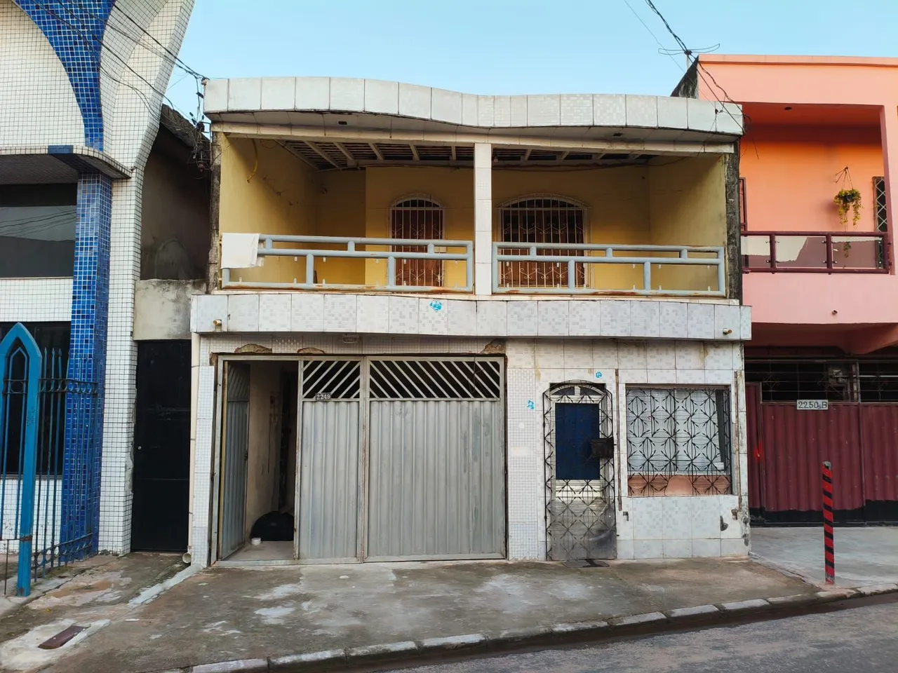 Vendo casa com kitnets