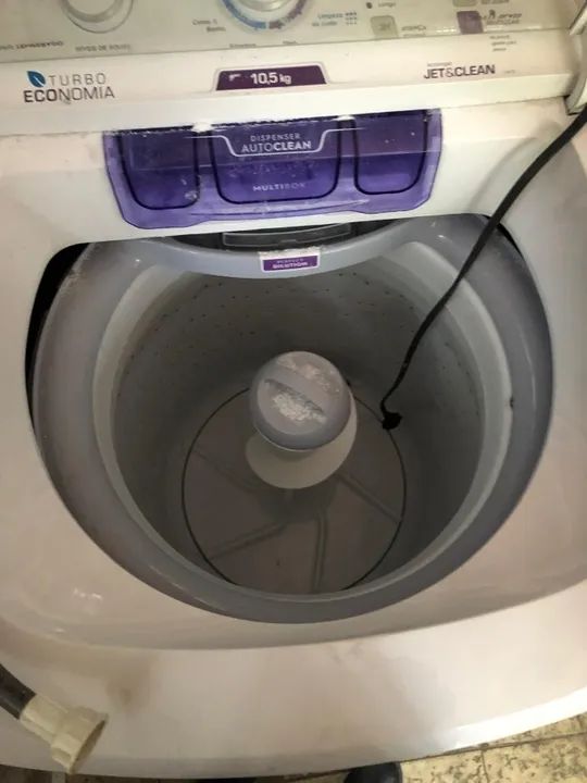 Máquina de lavar Electrolux 10,5kg branca turbo 127V com Jet&Clean e filtro fiapos LAC1