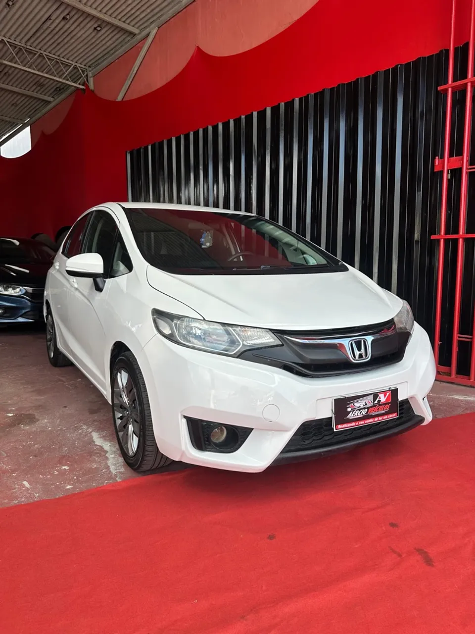 Honda Fit 2015 1 mil entrada Aércio veículos fd