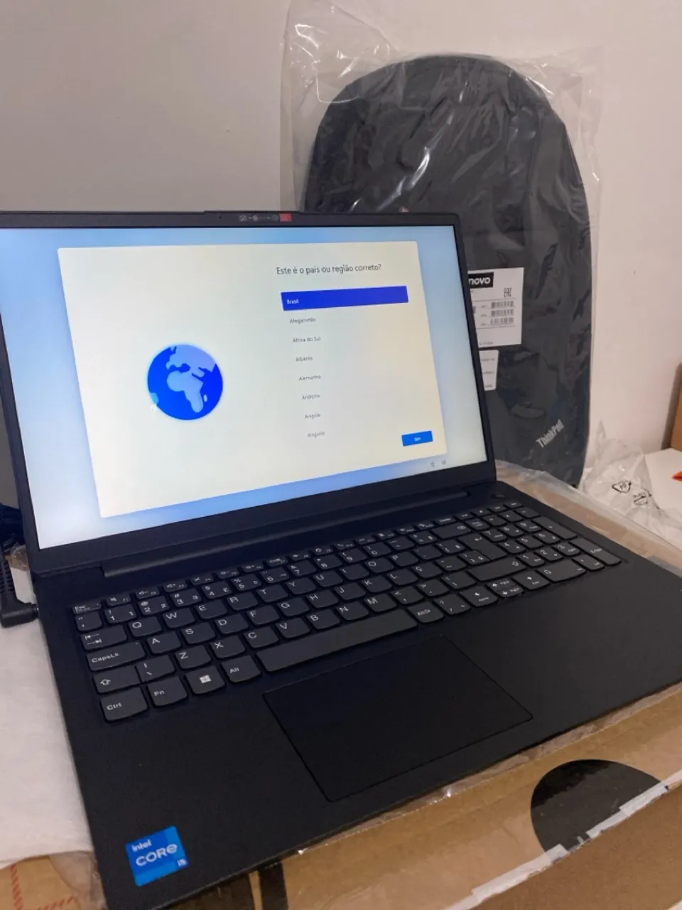 Notebook Lenovo V15 - Core i5 | 8GB RAM | SSD 256GB - NOVO + Mochila Lenovo