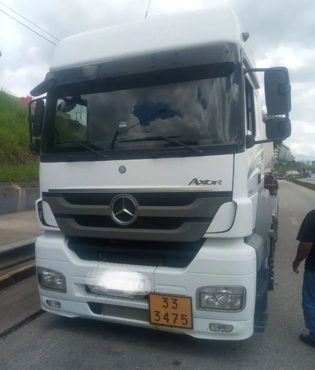 MB AXOR 2544 6X2<br>2019/2019<br>TETO ALTO<br>AUTOMÁTICO