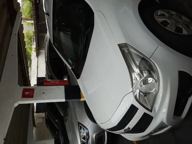 Vende Caminhoneta MONTANA 2016, completa - Foto 2