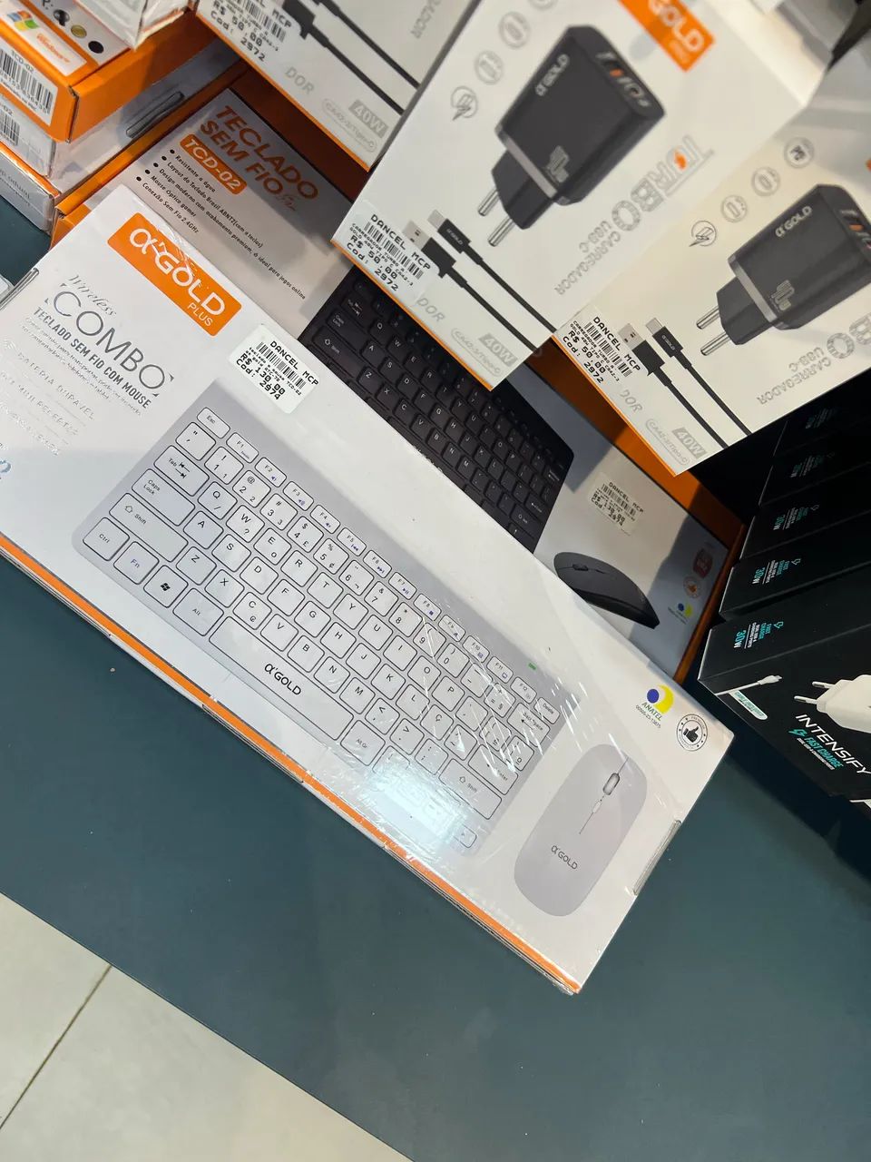 Teclado sem fio com mouse Combo  - Foto 2