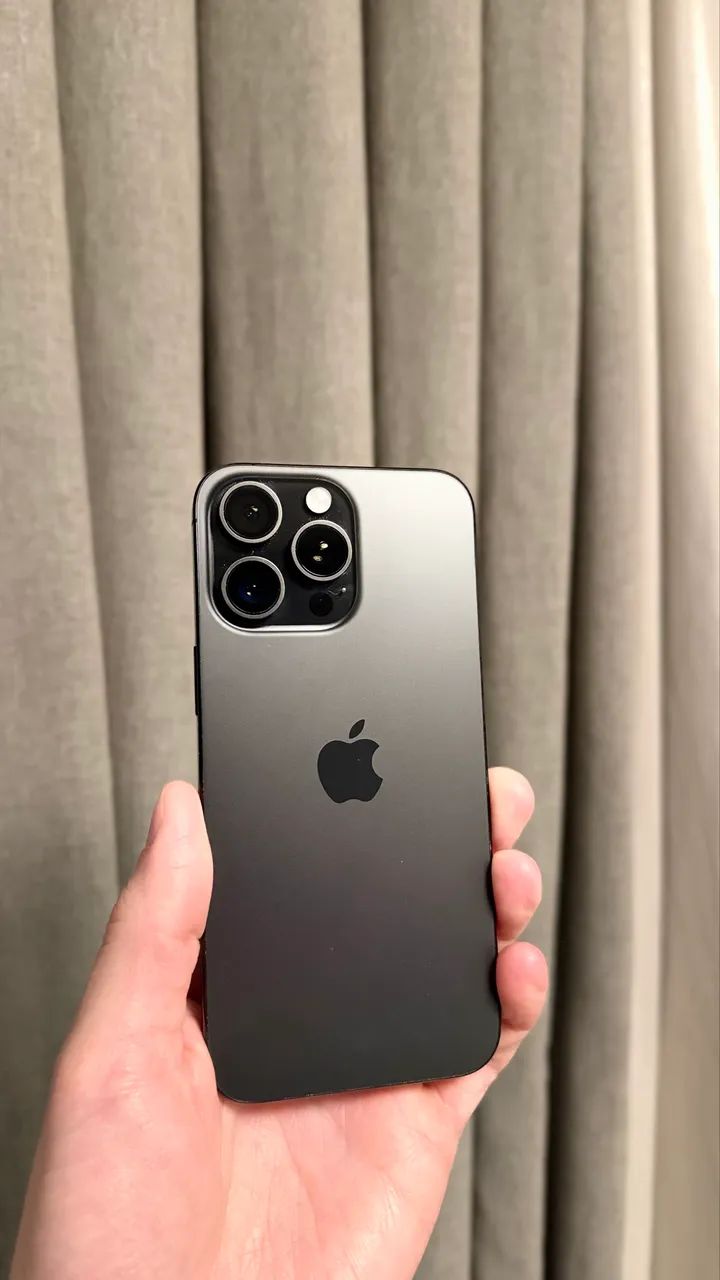 iPhone 15 Pro Max 256GB Titânio Preto - Impecável, único dono, com caixa e NF