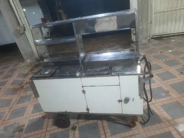 Carrinho para lanches e hot dog com espaço para chapa 