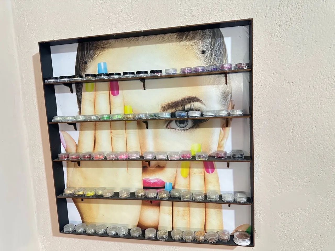 Expositor de esmalte e produtos - Foto 2