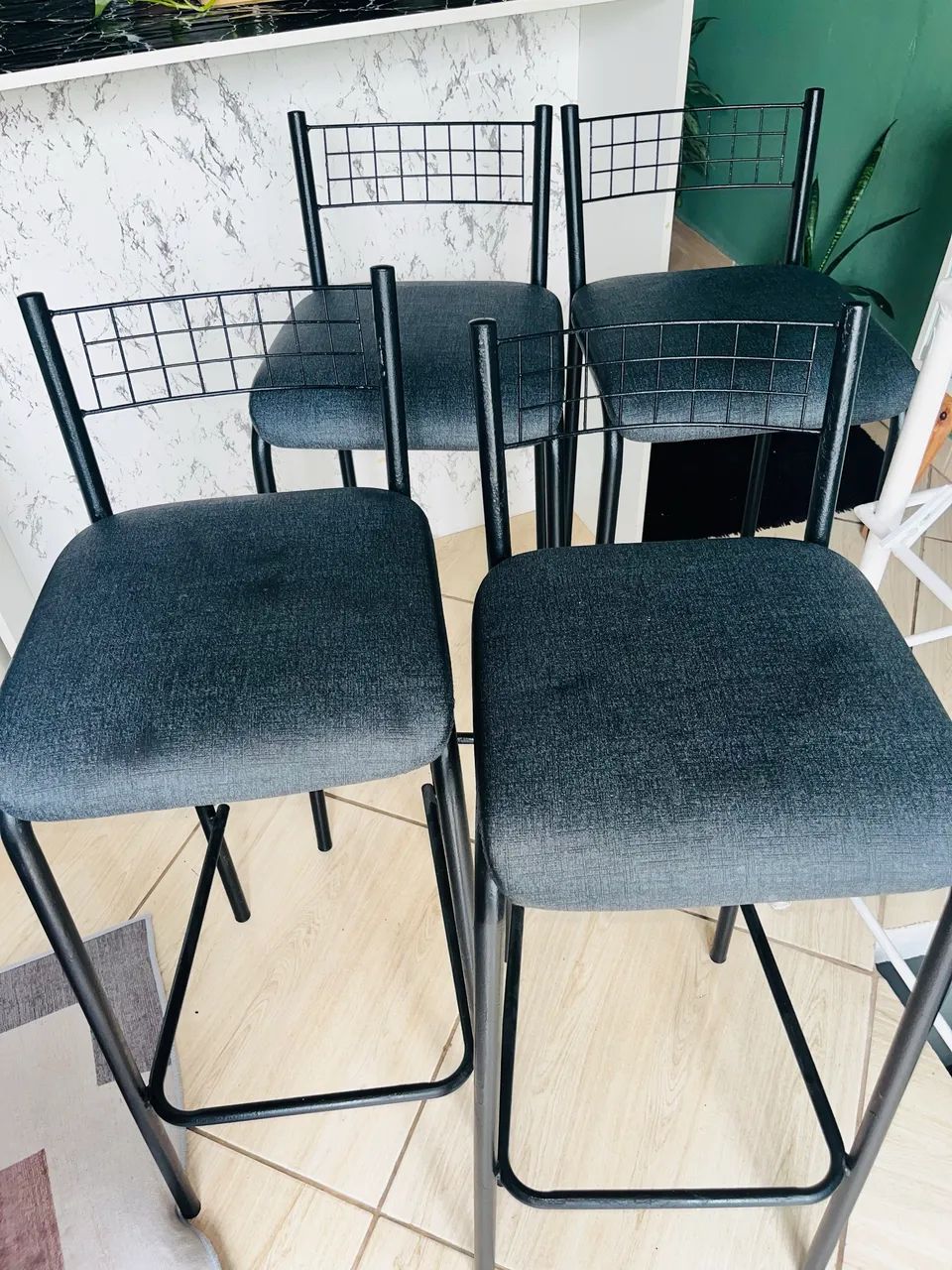 4 baquetas uma mesa MDF  - Foto 2