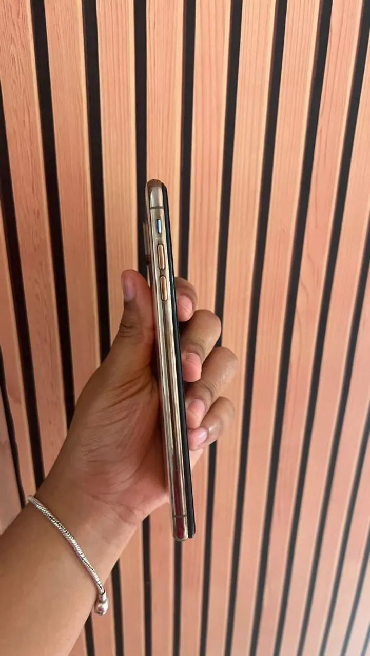 iPhone XS Max 64 GB Dourado ?100% - Foto 4
