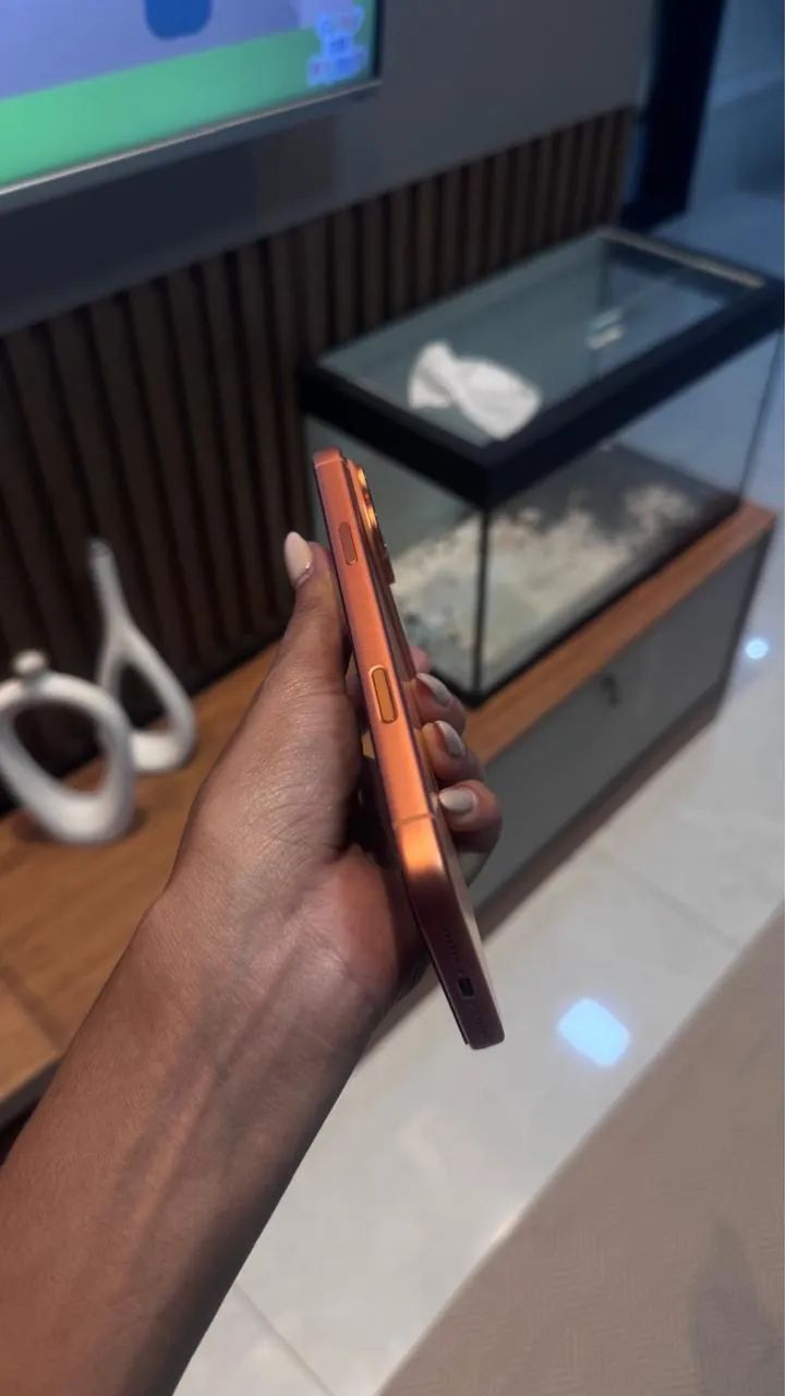 iPhone 17 pro Max Laranja  - Foto 3