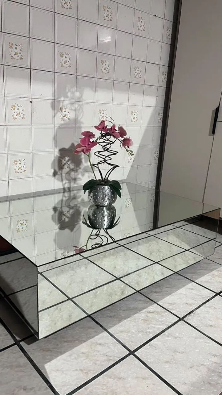 Mesa de vidro Linda para sua sala. 