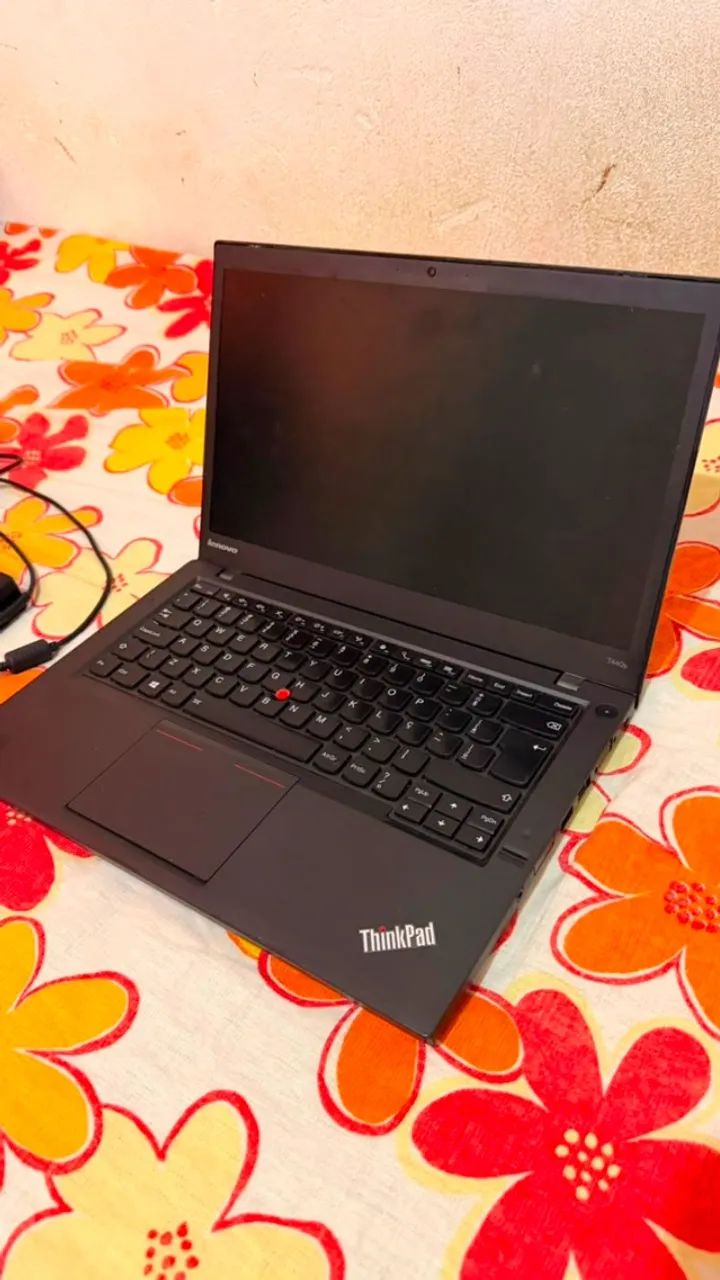 Vendo notebook Lenovo ThinkPad T440s 