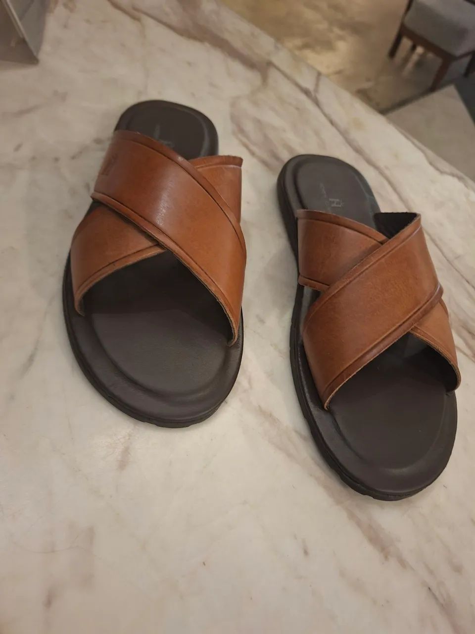 Chinelo em Couro (37 e 38)