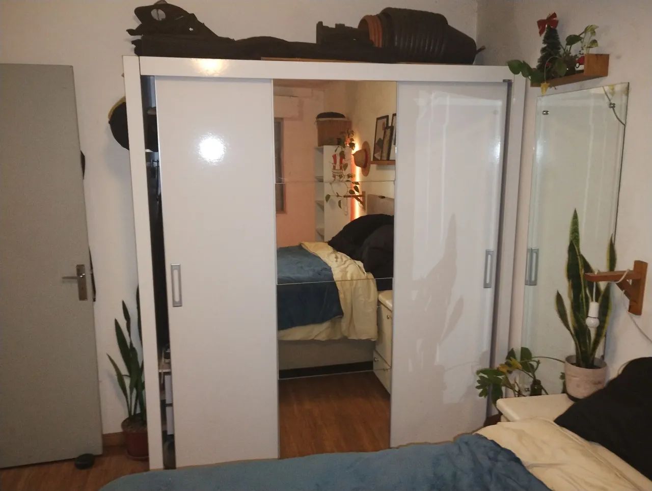 Armário gigante 3 portas e espelho - Foto 2