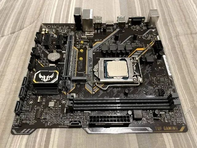 Kit processador e placa mãe Asus TUF H310M-PLUS GAMING + Intel i5 8400