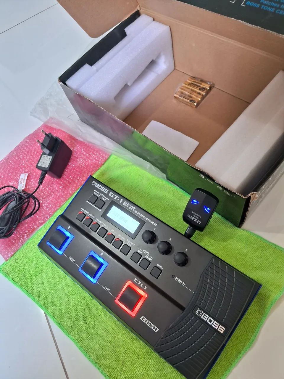 Pedaleira Boss GT-1( Nova )+ fonteoriginal  effects processor  - Foto 4