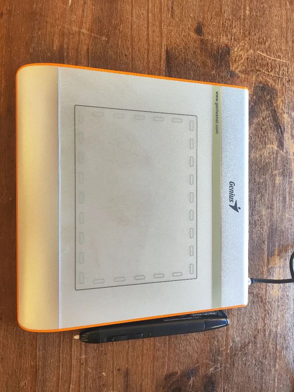 Mesa Digitalizadora Genius EasyPen i405X