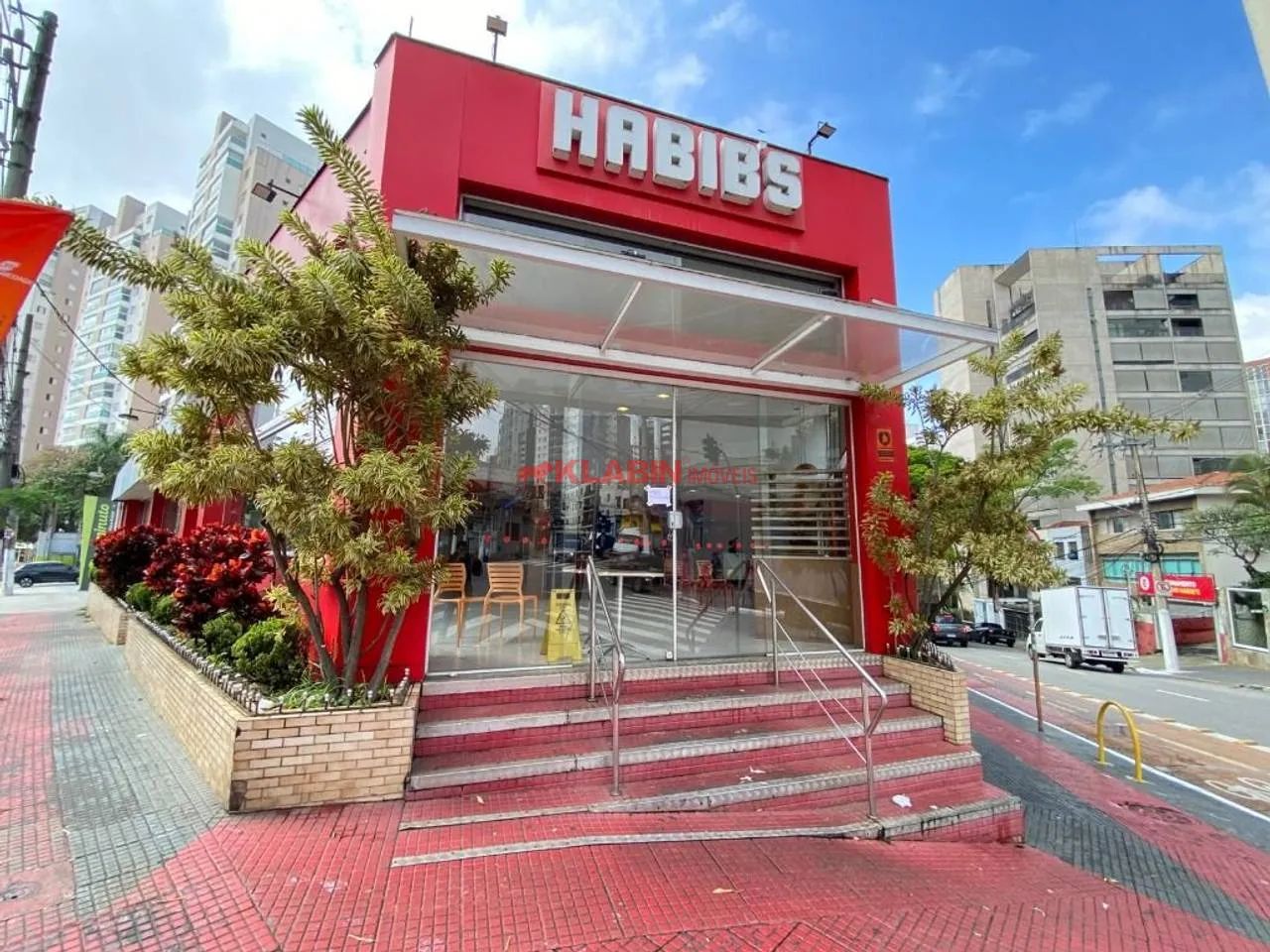 Loja/Ponto Comercial de Esquina com 514m² de Área Construída e 438m² de Terreno em Localiz - Foto 3