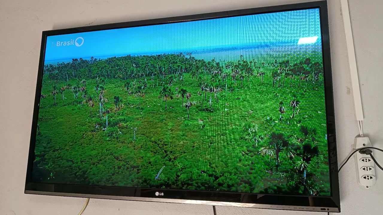 Tv LG 47 polegadas (não é Smart)
