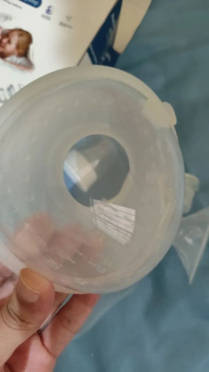 Conjunto bomba de peito amamentação manual com 1 concha, 1 garrafa e 1 mamilo - Foto 4