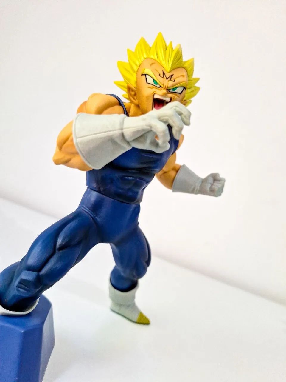 DRAGON BALL MAXIMATIC - Marina Vegeta - Foto 4
