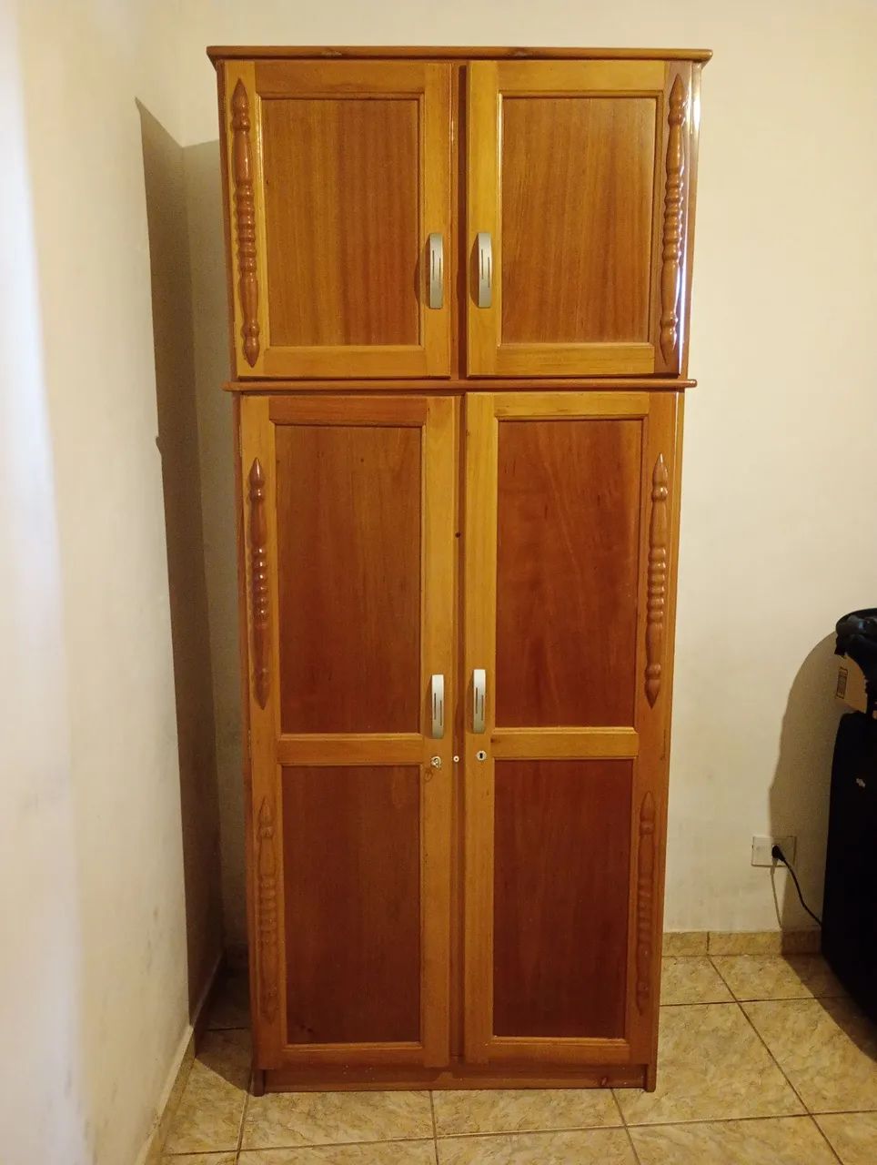 Guarda roupa solteiro 4 portas  - Foto 2