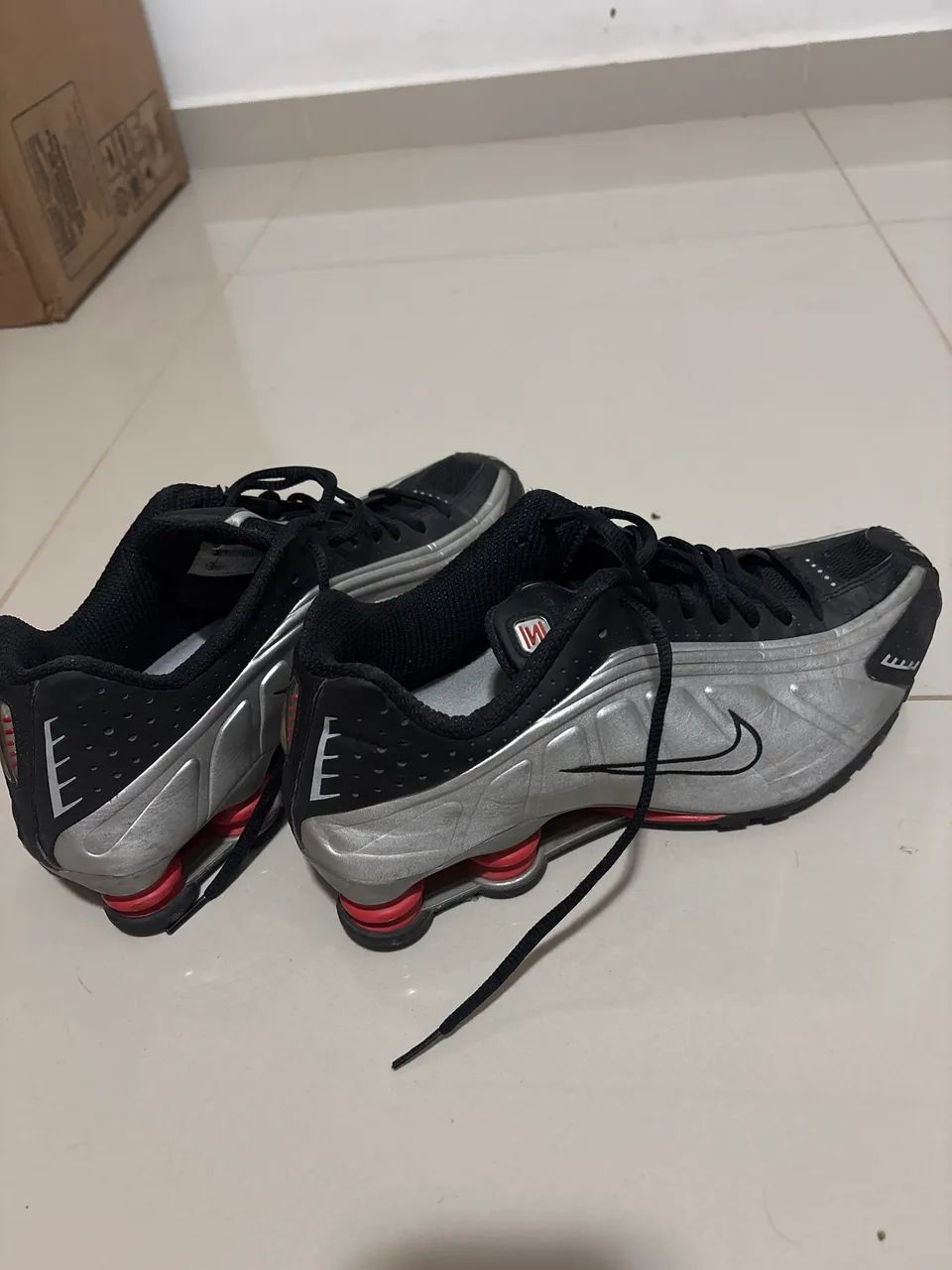 Tênis Nike shox R4 - Foto 3
