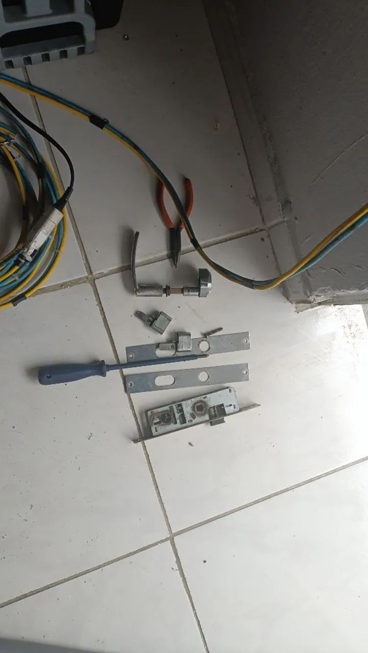 Reparos residencial,Uber ,concerto de smartphone  - Foto 3