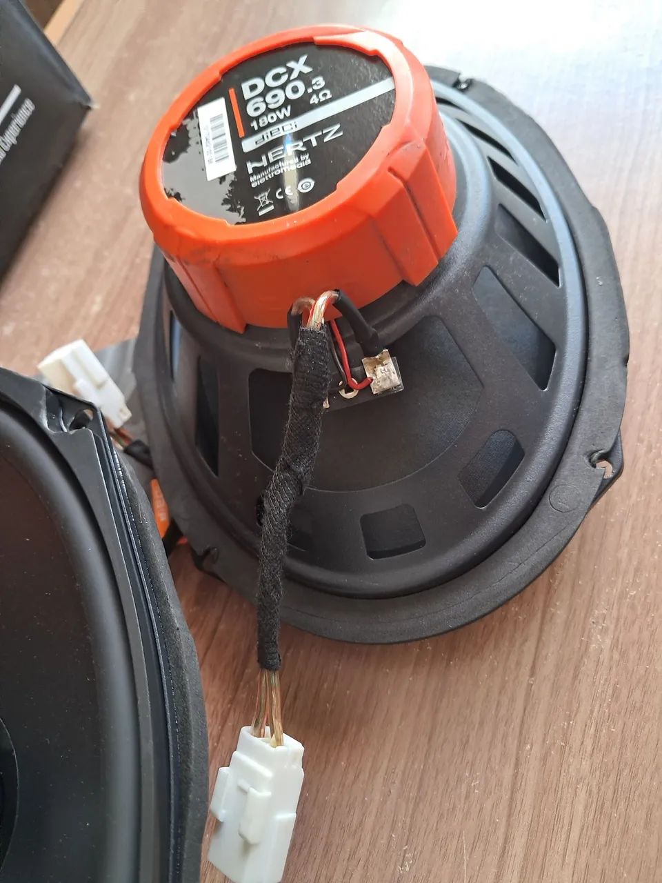 Alto-falantes Hertz 6x9 ( DCX 690.3) - Peças para carros, vans e