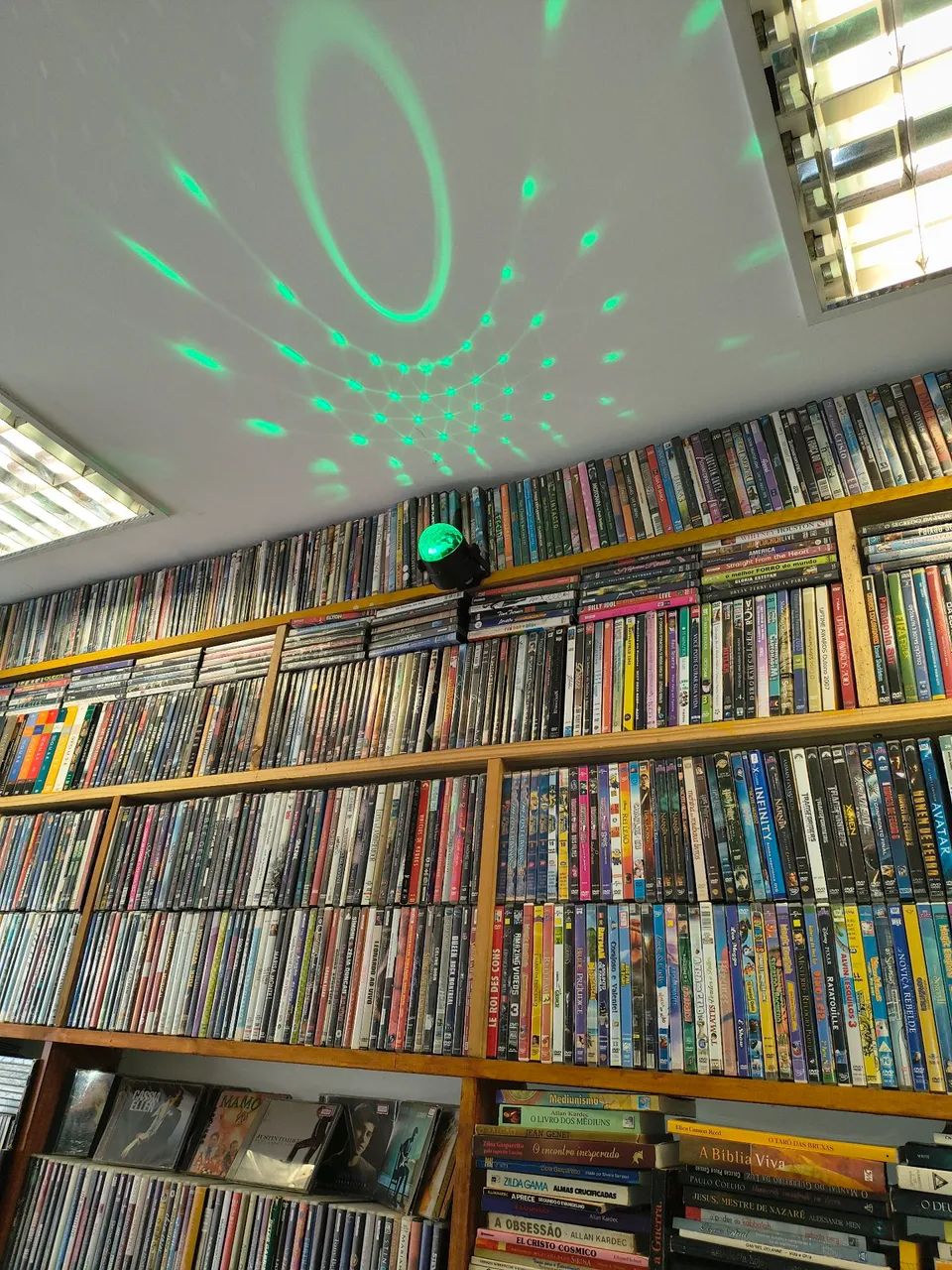 Mini globo com LED  - Foto 5