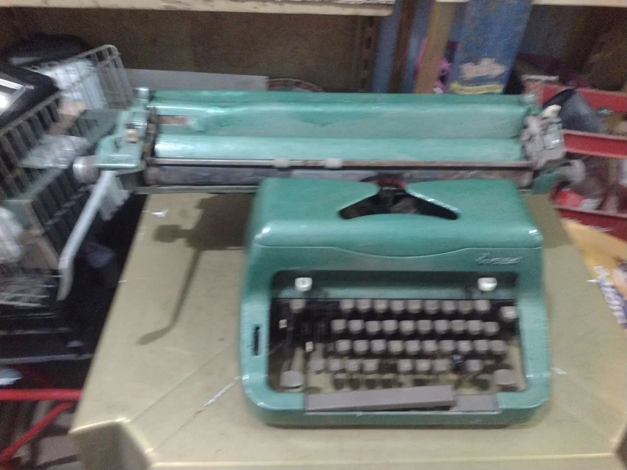 Máquina de escrever Everest antiga - Foto 2