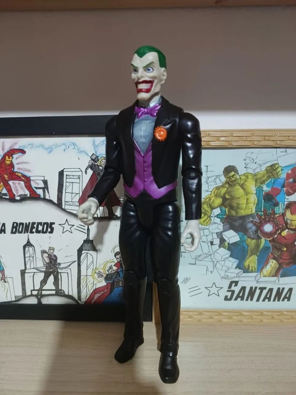 Coringa 30cm original marca Hasbro 