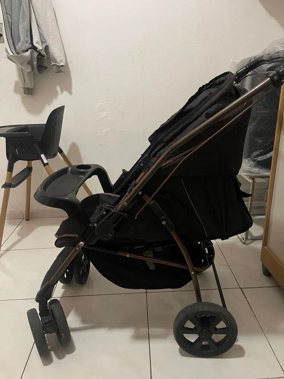 Vendo carrinho de bebê 