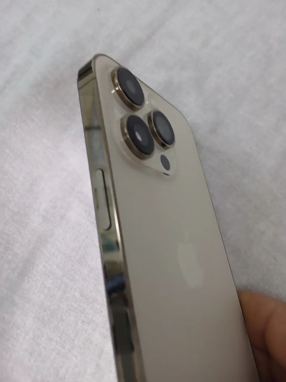 iPhone 14 Pro Dourado  - Foto 3