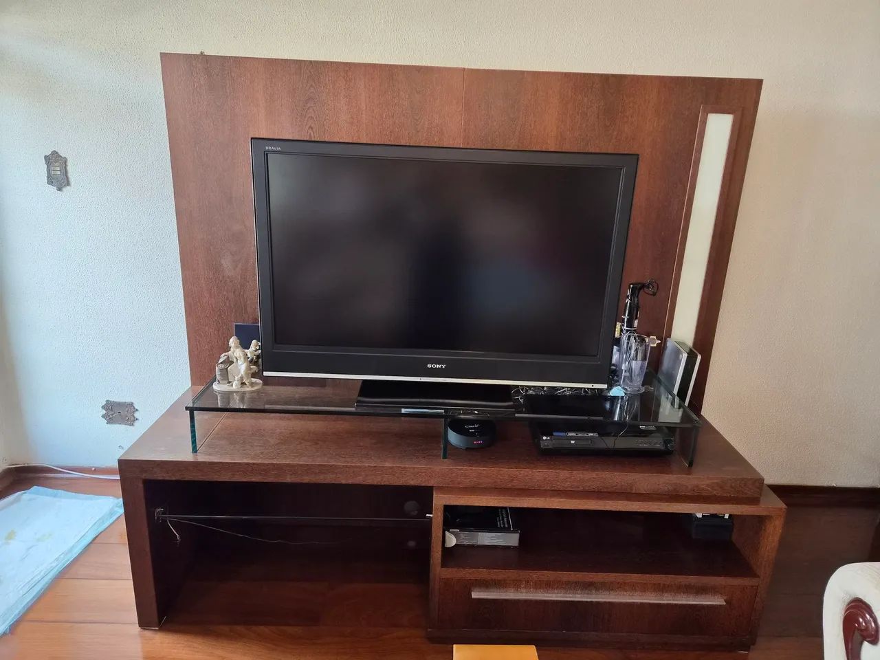 RACK / PAINEL EM MADEIRA MACIÇA - IMPECÁVEL, GRANDE E SOFISTICADO<br> - Foto 4