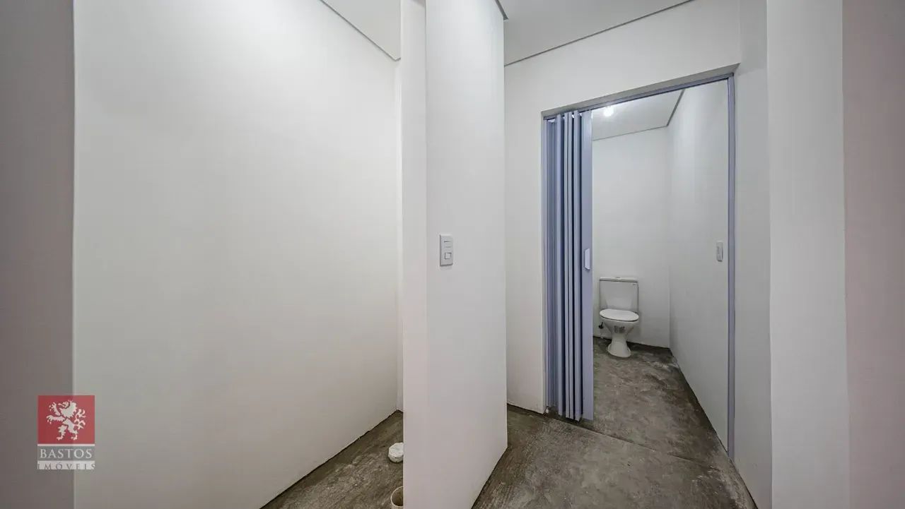 Loja comercial térrea recém reformada para locação - Foto 5