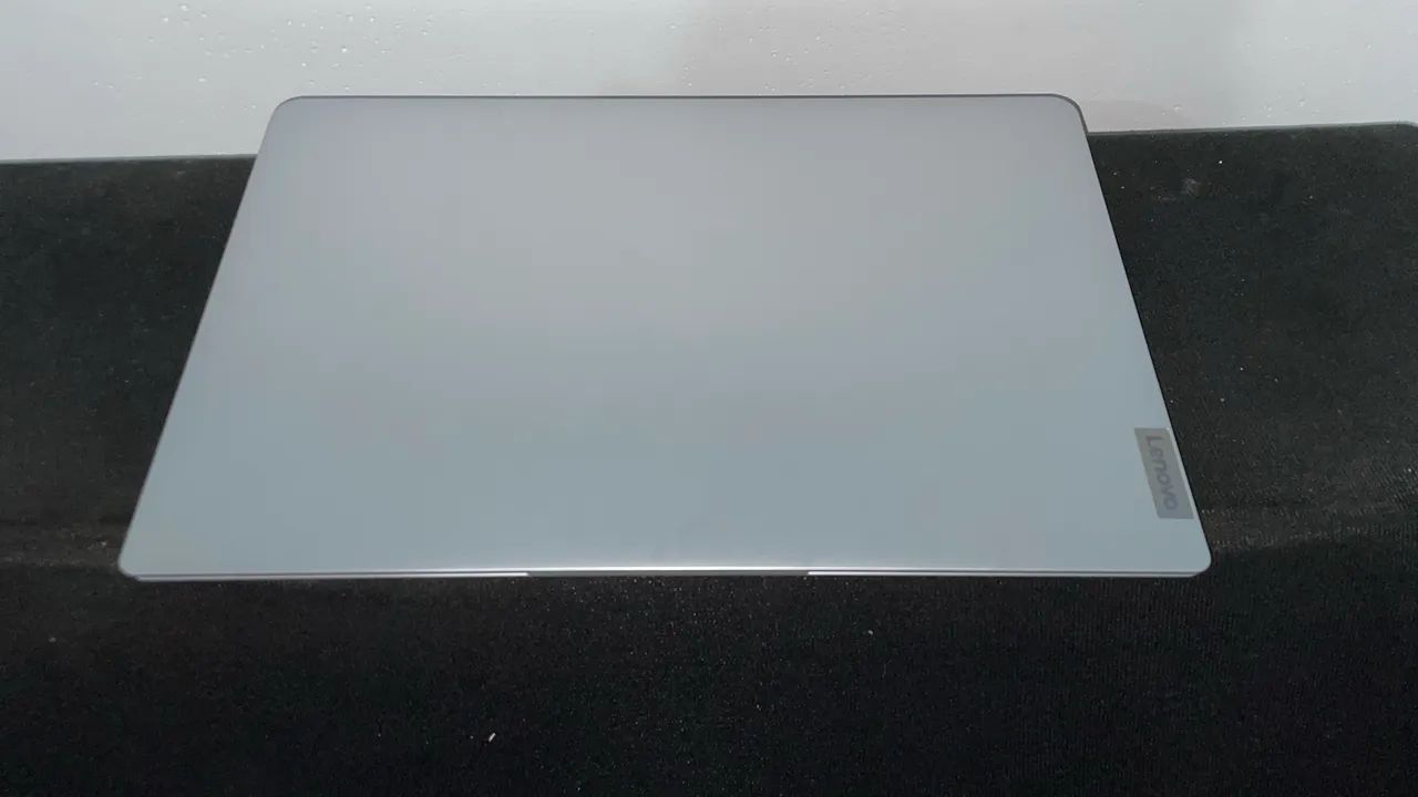 Lenovo IdeaPad 1 15IAU7 - Foto 3