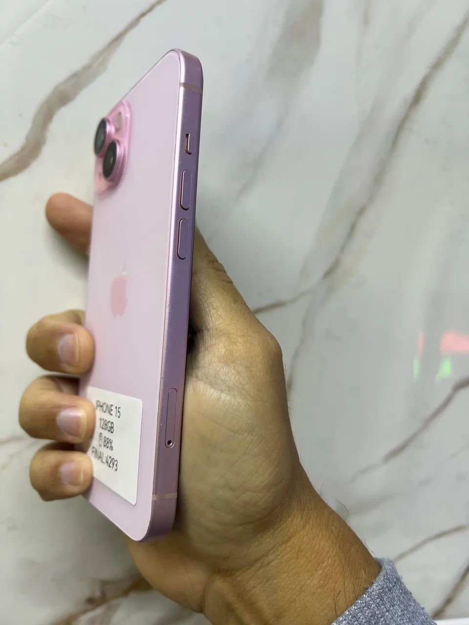 iPhone 15 128gigas bateria 88%  - Foto 3