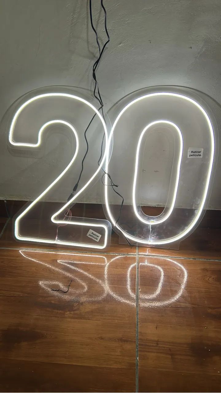 Letra de led para decoração 
