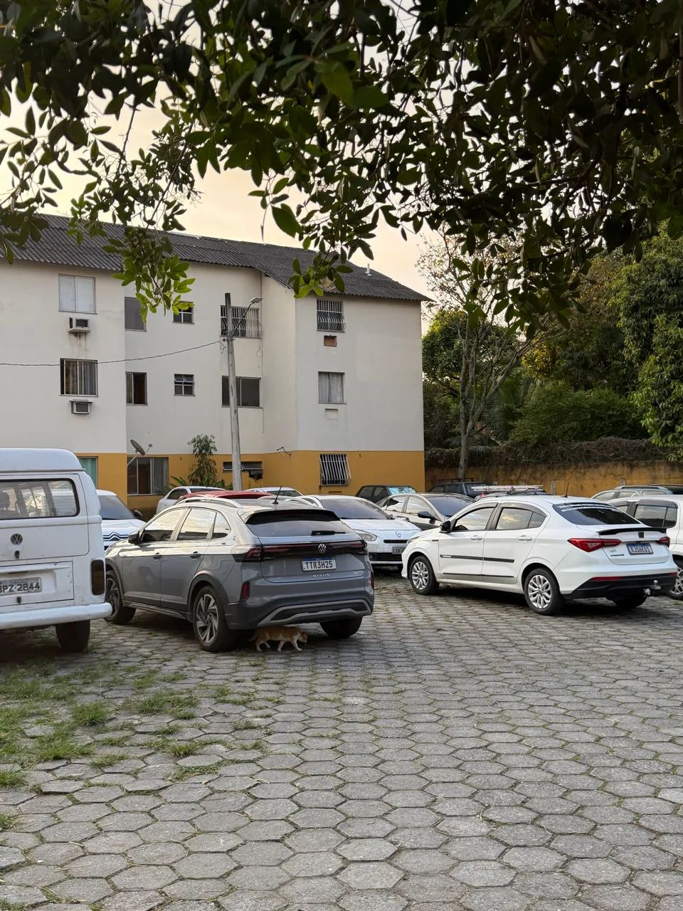 APT 800 JÁ COM O CONDOMÍNIO E ÁGUA EM COSMOS 