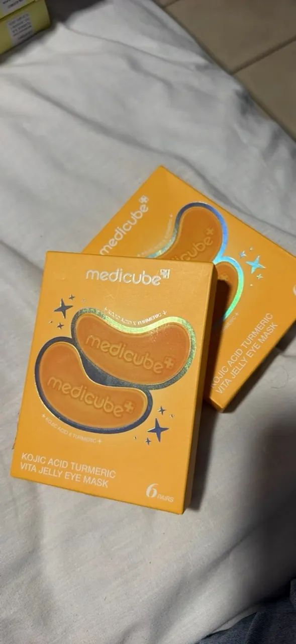 MEDICUBE mascara para olheira 
