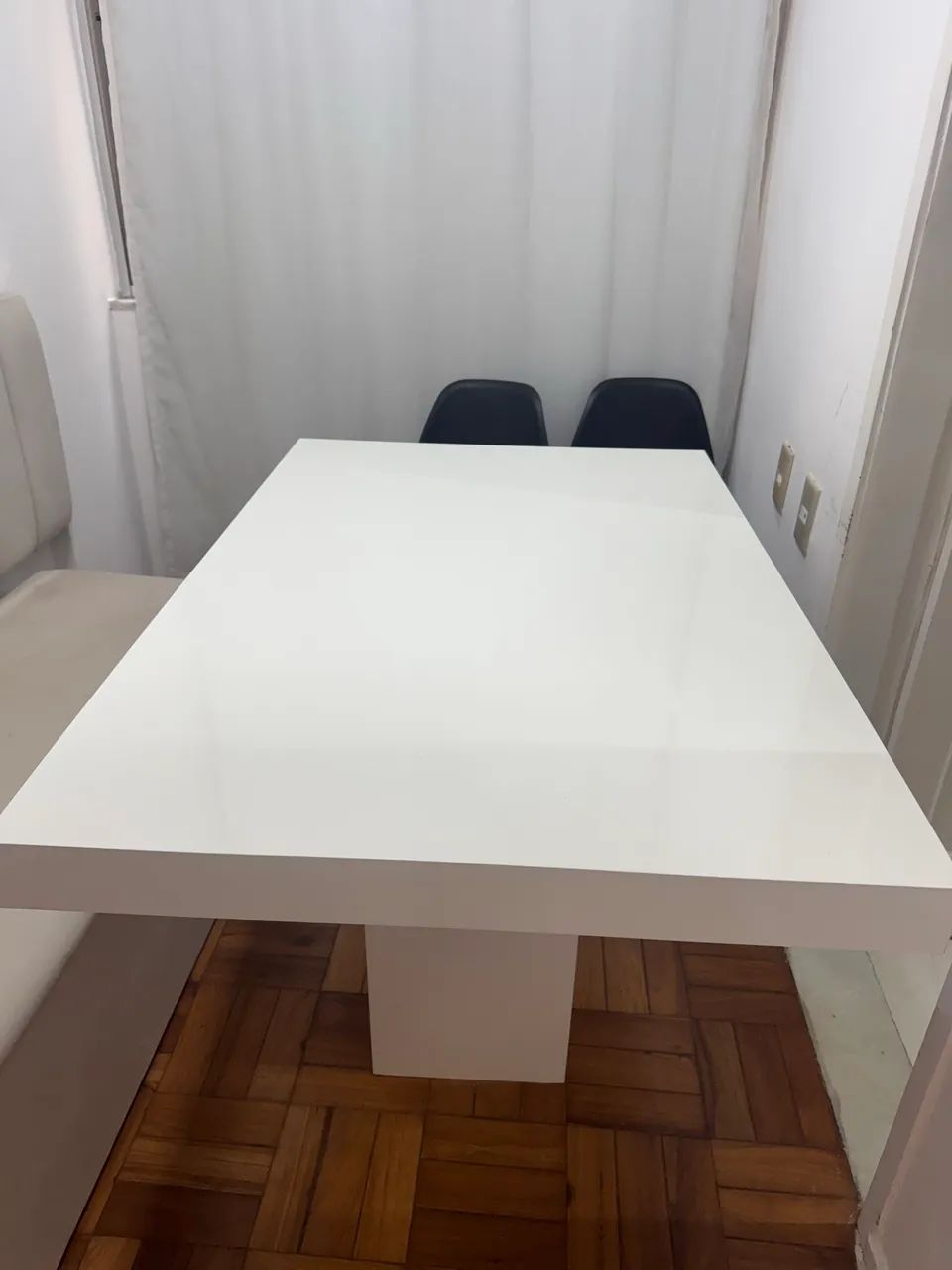 Mesa de Jantar Branca + Canto Alemão - Conjunto