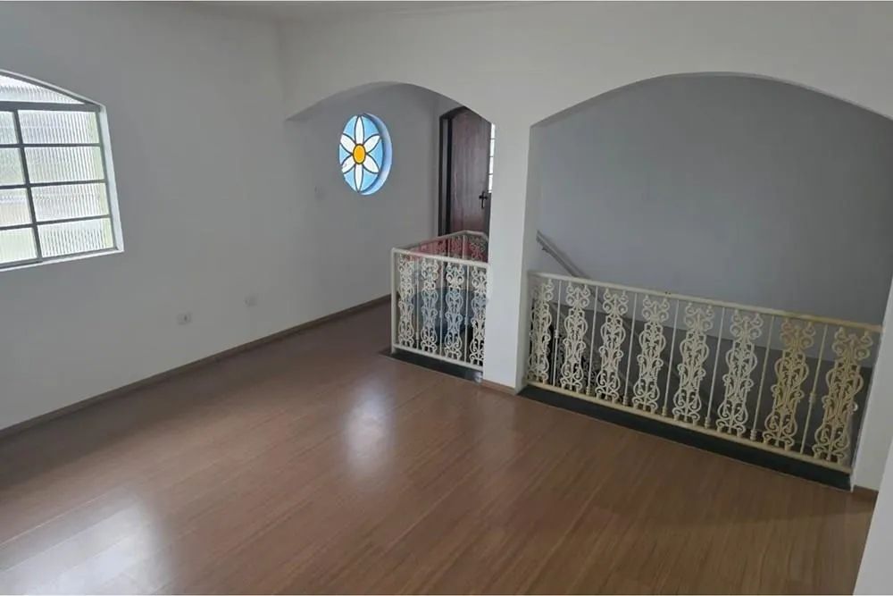 "Casa Comercial no Bosque dos Eucaliptos, 140m²" - Foto 2