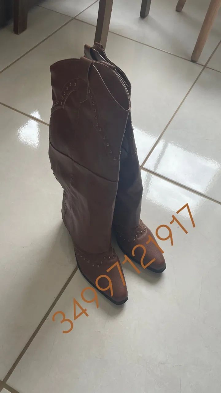 Bota tamanho 35.5 - Foto 2