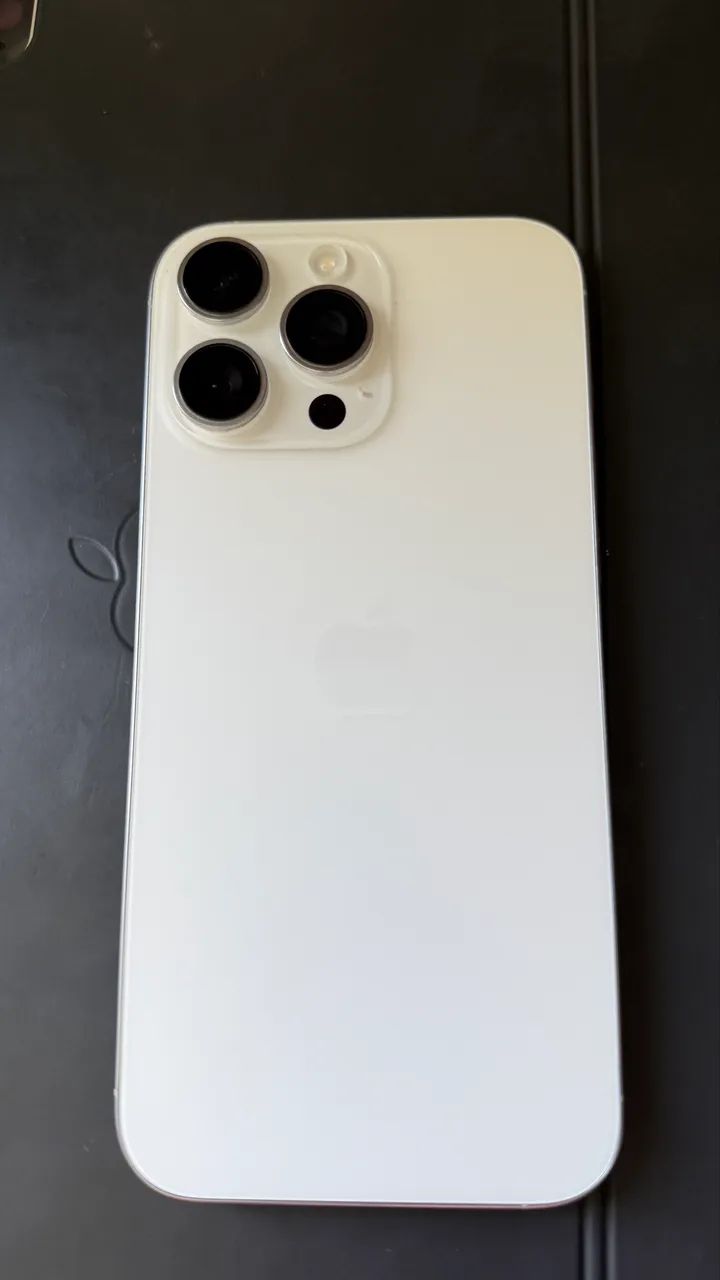 iPhone pro Max 16 - Foto 2