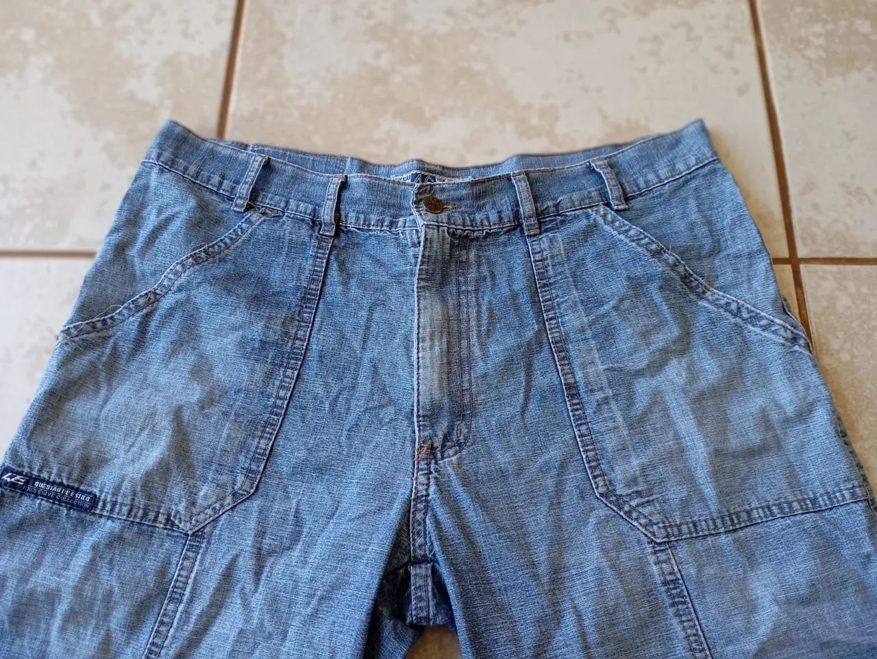 Bermuda Questão de Estilo cargo jeans tamanho 46 - Foto 3