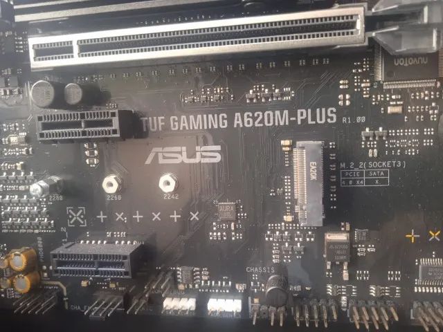 Placa Mãe ASUS Tuf Gaming A620M-PLUS! Semi nova! - Foto 3
