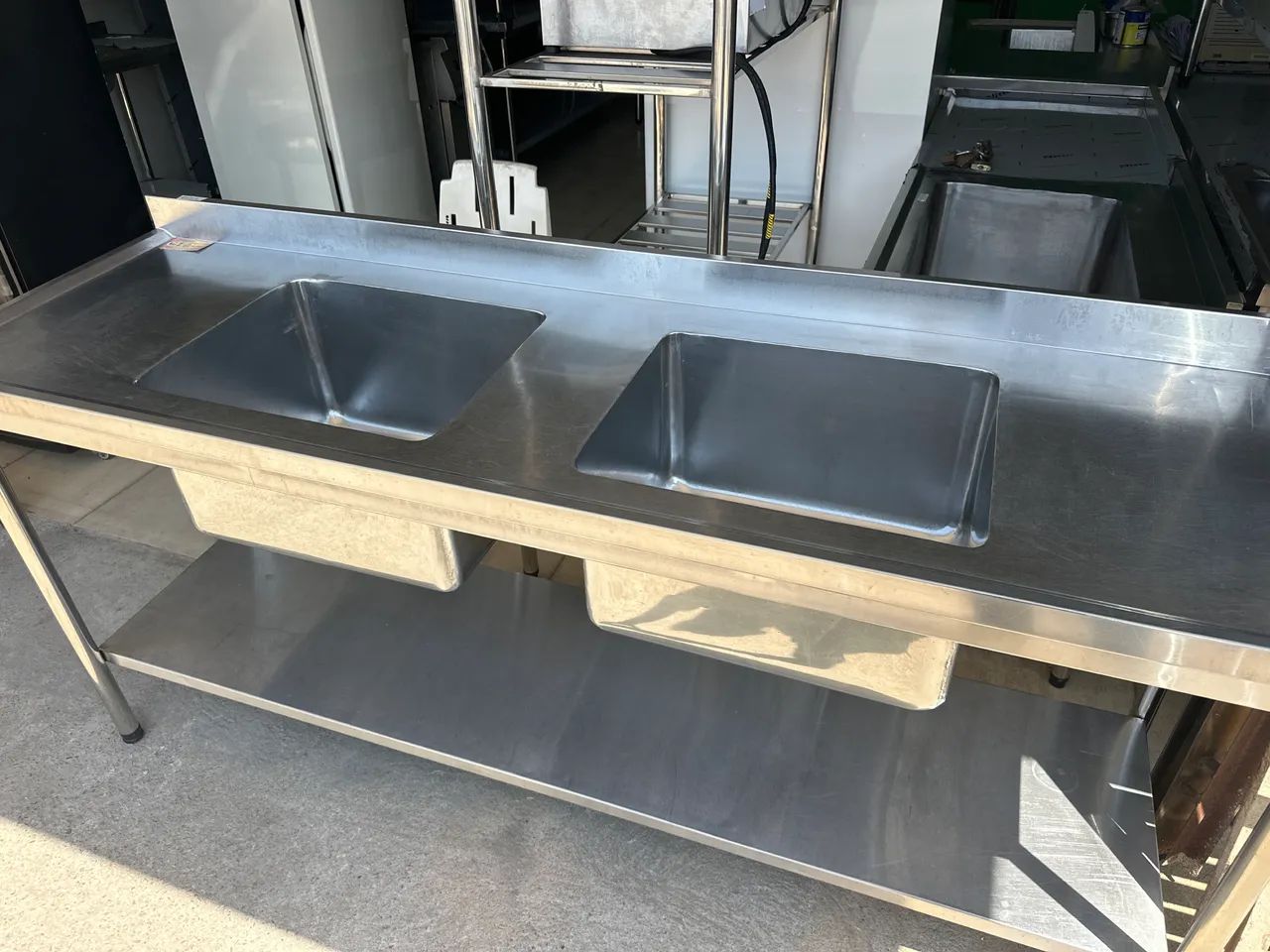 Pia em inox 2.00x60cm com 2 Cubas semi nova