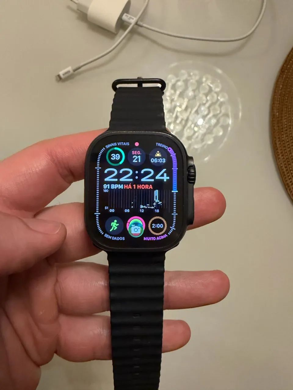 Apple Watch Ultra 2 - GPS + Celular  - Foto 4